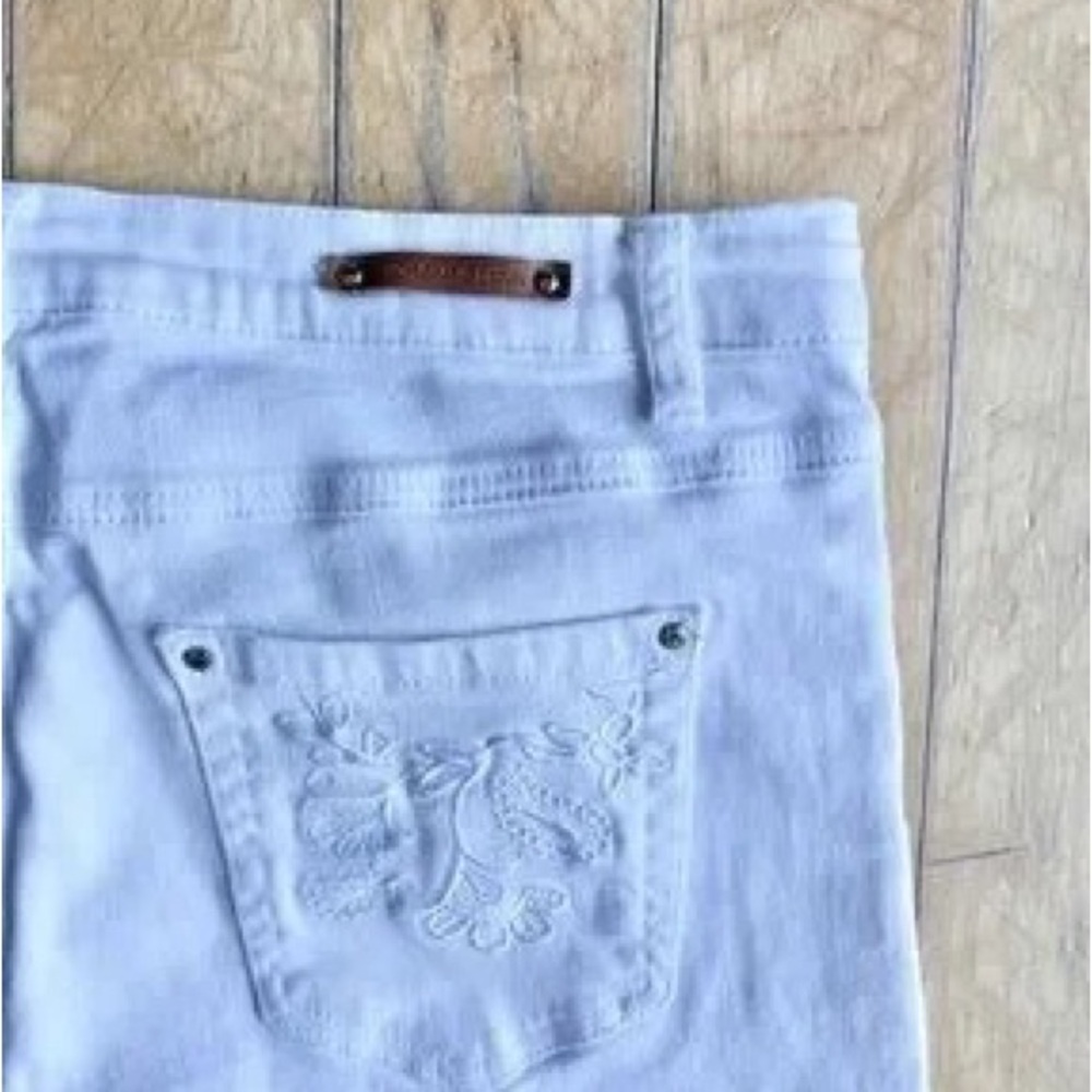 Simon Chang White Straight-Leg Jeans - Picture 6 of 6